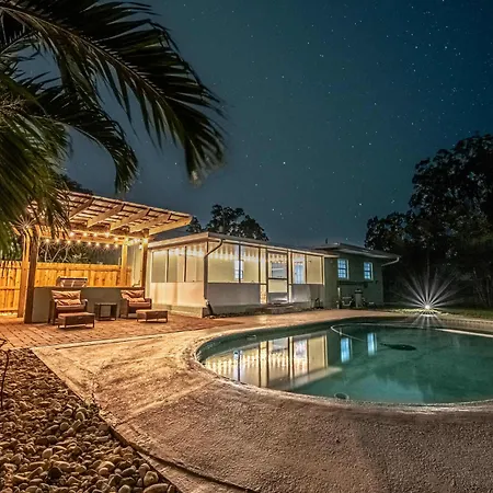 Coastal Pool Retreat - 3Br Oasis Near Downtown And Beaches